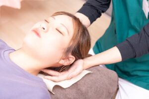 頭痛がある女性