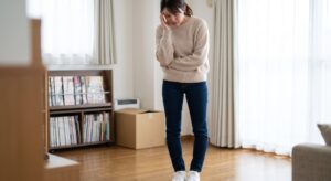 O脚に悩む女性